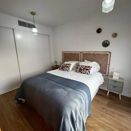 Estudio Roomy Jerez Apartment *